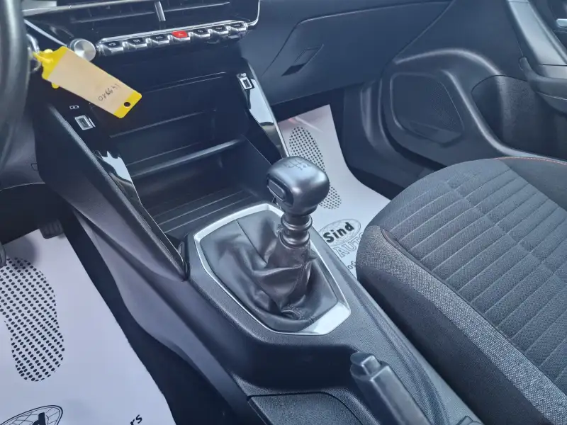 Peugeot 2008 Dizel 2021. godište - Slika 18