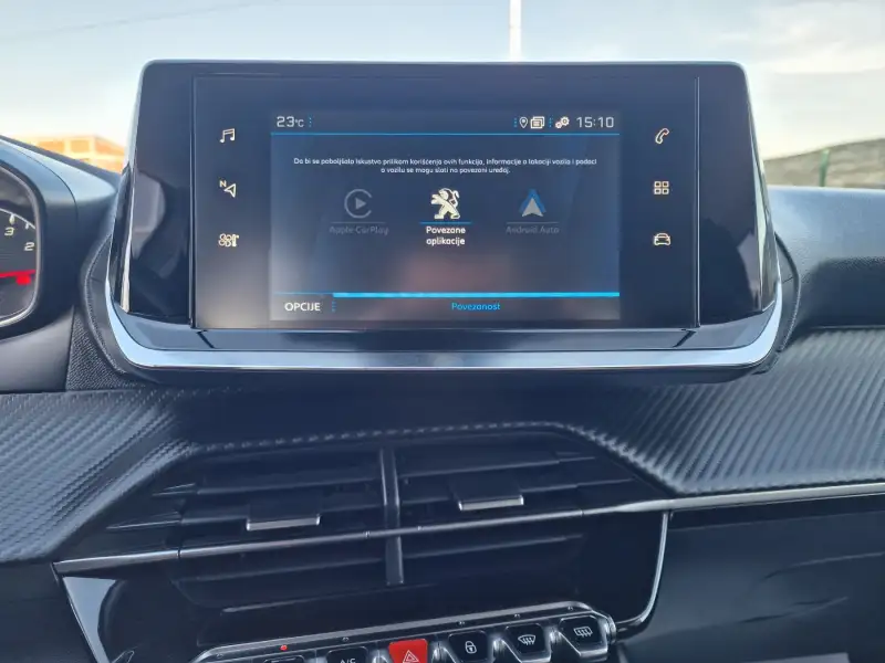 Peugeot 2008 Dizel 2021. godište - Slika 20