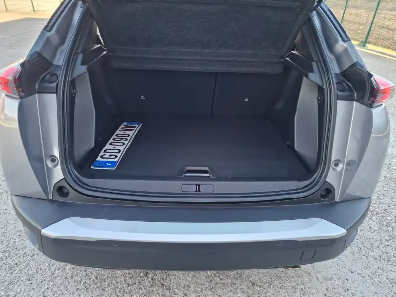 Peugeot 2008 Dizel 2021. godište - Slika 32