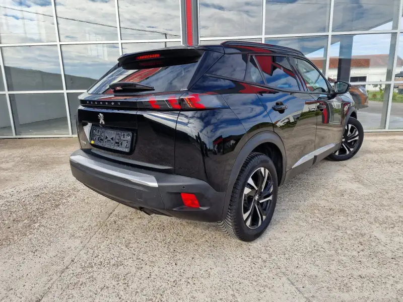 Peugeot 2008 ALLURE Benzin 2022. godište - Slika 5