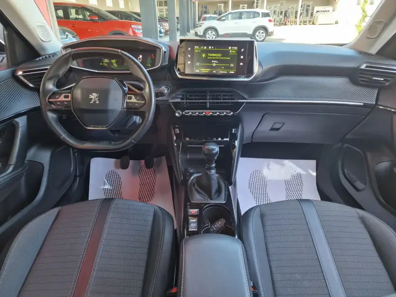 Peugeot 2008 ALLURE Benzin 2022. godište - Slika 14