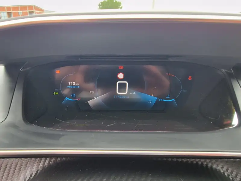 Peugeot 2008 ALLURE 2021. godište - Slika 17