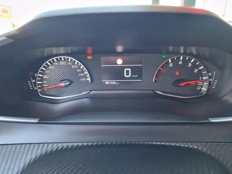 Peugeot 2008 PURETECH 2021. godište - Slika 16