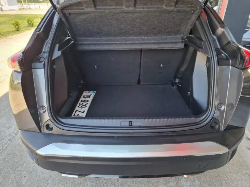 Peugeot 2008 PURETECH 2021. godište - Slika 26