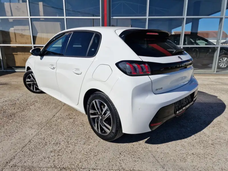 Peugeot 208 ALLURE Benzin 2021. godište - Slika 7