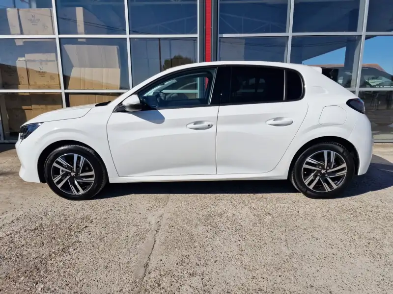 Peugeot 208 ALLURE Benzin 2021. godište - Slika 8