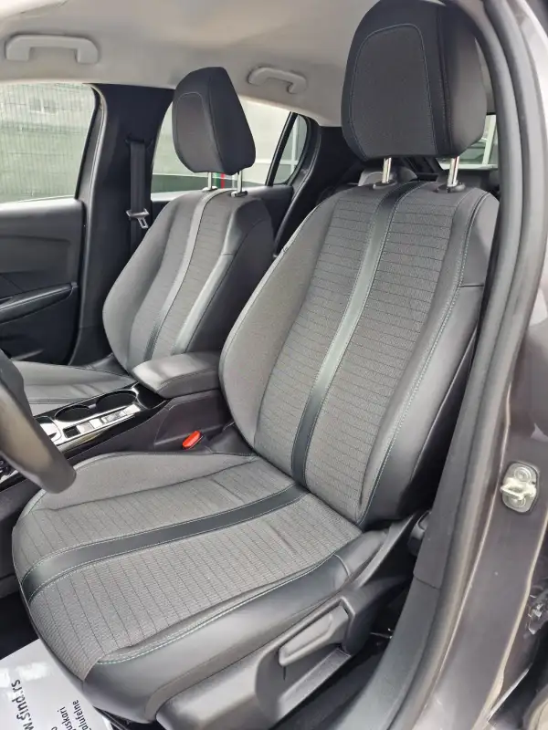Peugeot 208 ALLURE Benzin 2021. godište - Slika 11