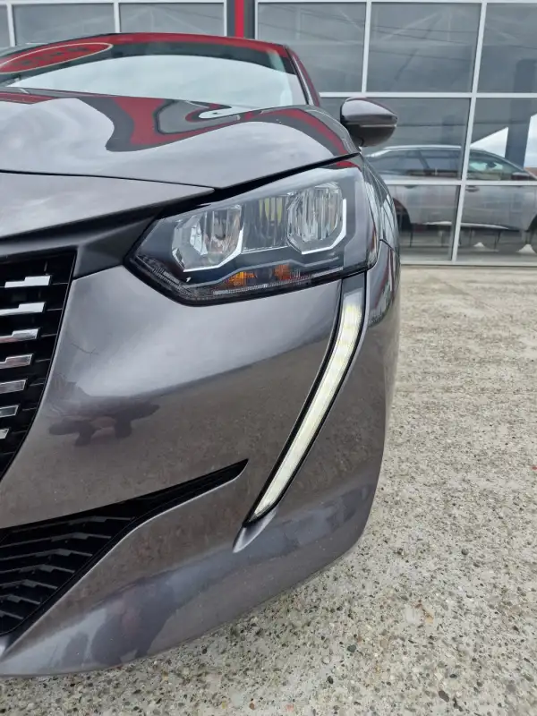 Peugeot 208 ALLURE Benzin 2021. godište - Slika 27