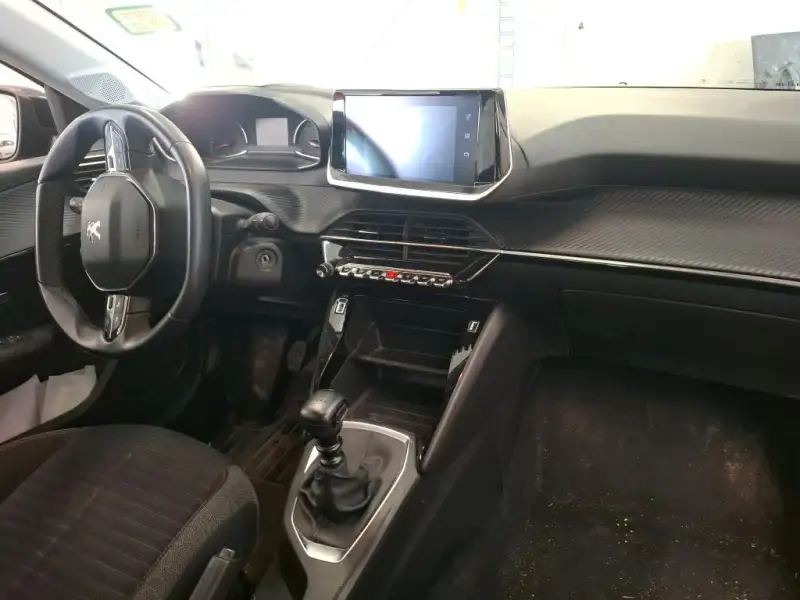 Peugeot 208 Benzin 2022. godište - Slika 2