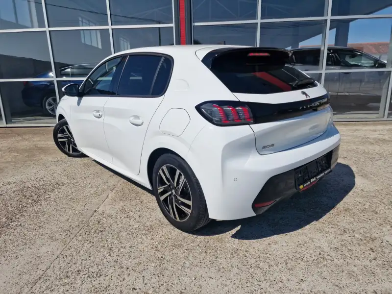 Peugeot 208 ALLURE 2021. godište - Slika 7
