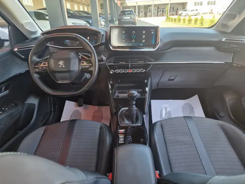 Peugeot 208 ALLURE 2021. godište - Slika 14