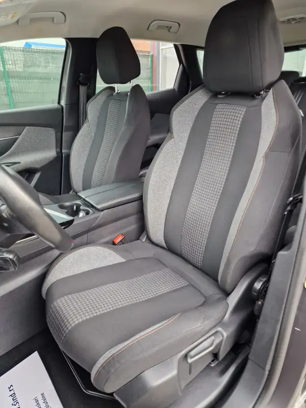 Peugeot 3008 2021. godište - Slika 11