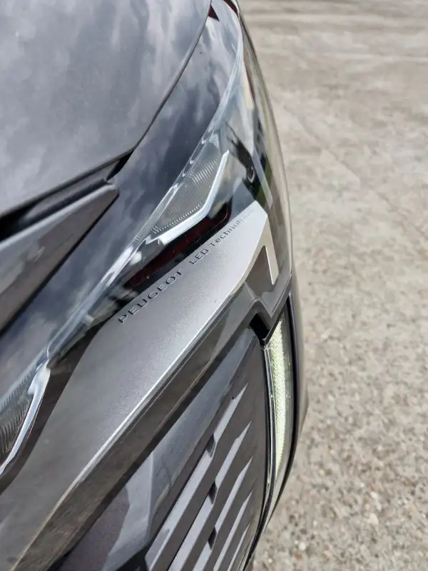 Peugeot 3008 2021. godište - Slika 27