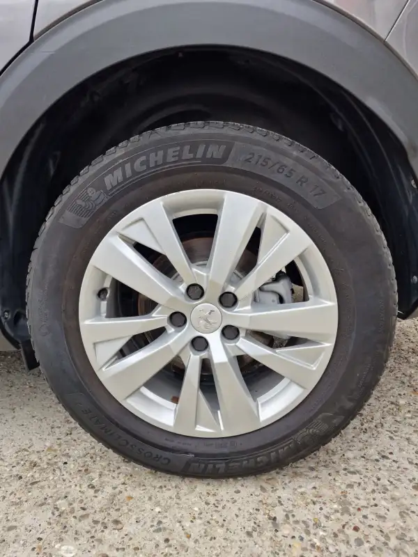 Peugeot 3008 2021. godište - Slika 28