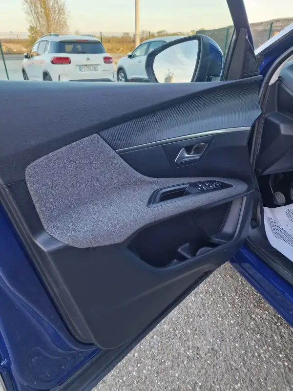 Peugeot 3008 2019. godište - Slika 10