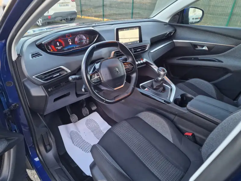Peugeot 3008 2019. godište - Slika 11