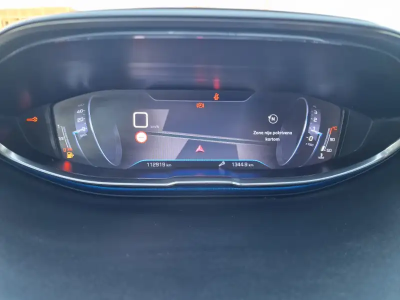 Peugeot 3008 2019. godište - Slika 17