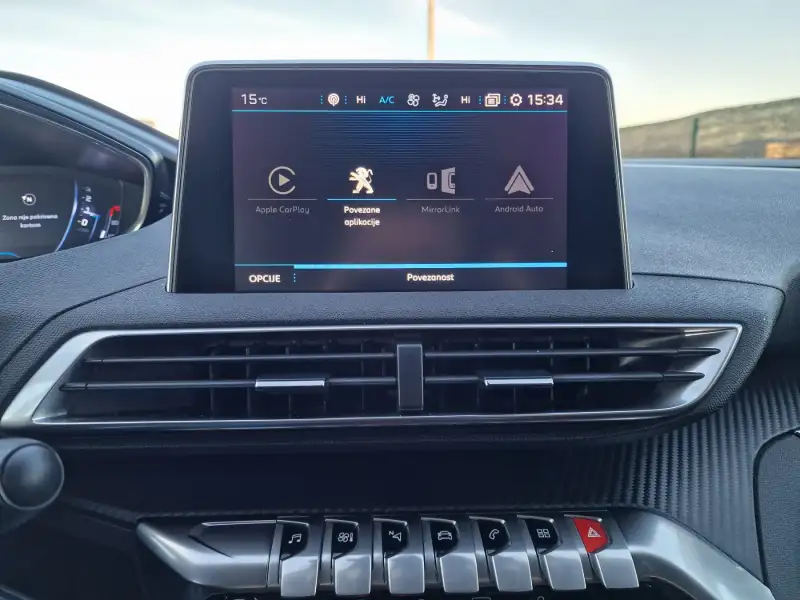 Peugeot 3008 2019. godište - Slika 22
