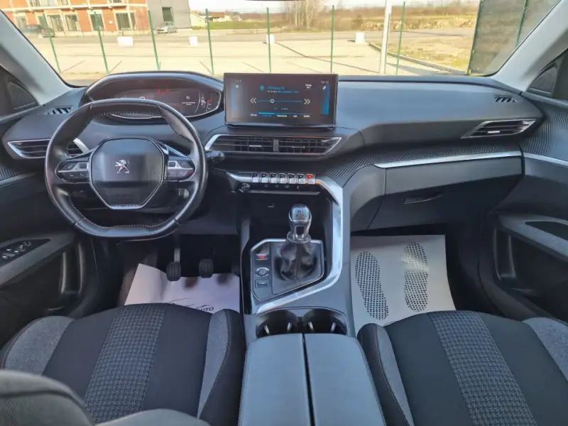 Peugeot 3008 2022. godište - Slika 10