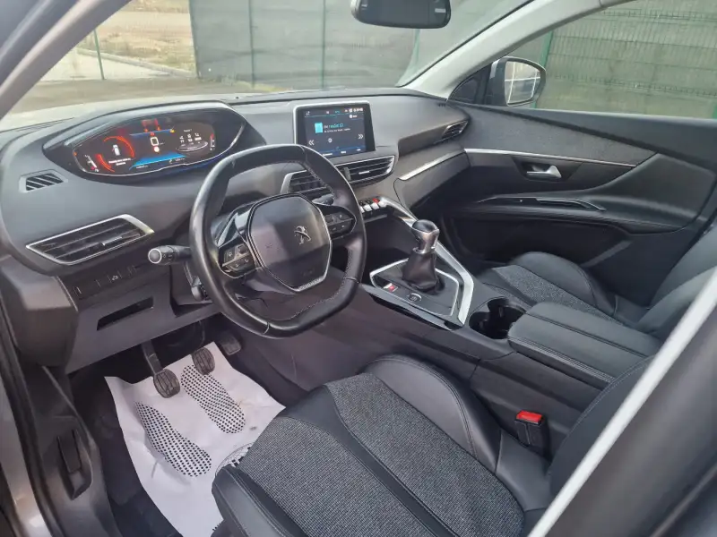 Peugeot 3008 ALLURE 2019. godište - Slika 11