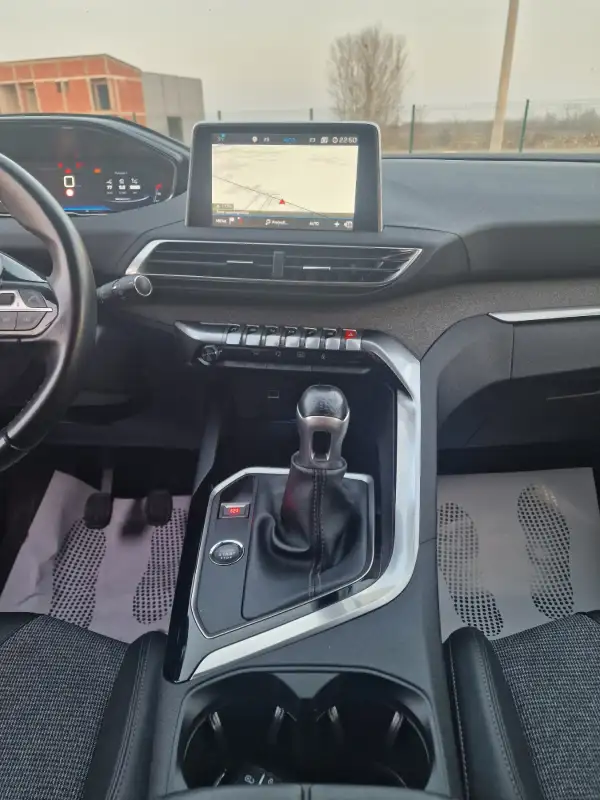 Peugeot 3008 ALLURE 2019. godište - Slika 15