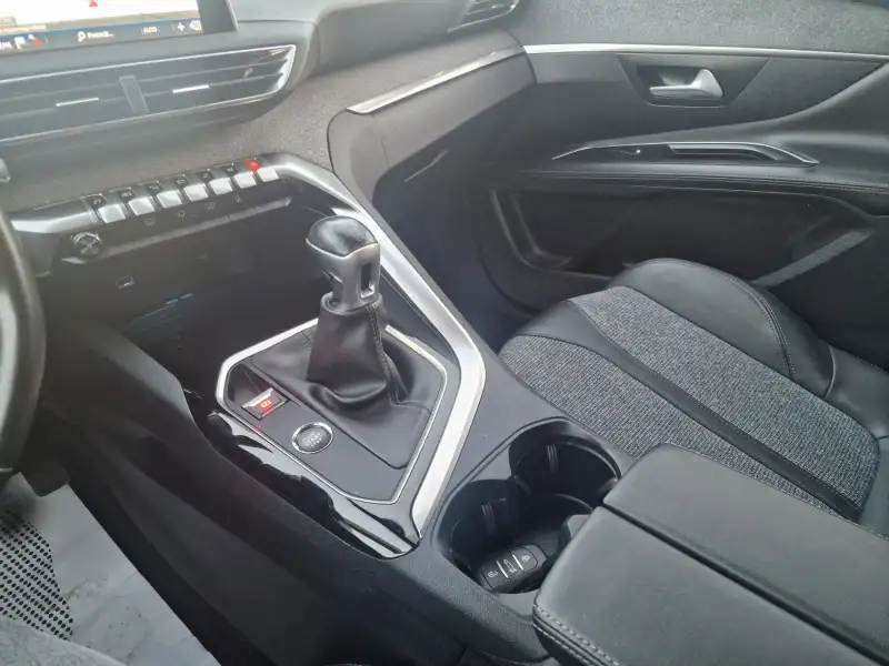 Peugeot 3008 ALLURE 2019. godište - Slika 18