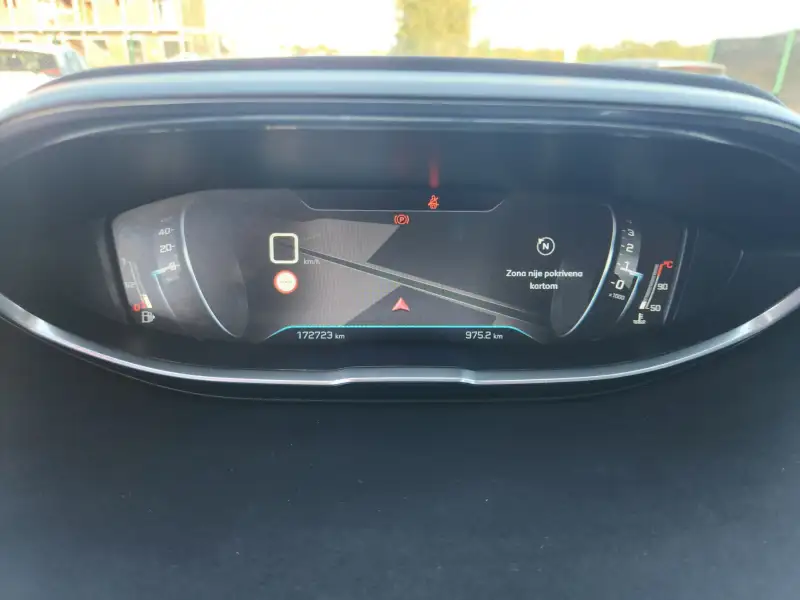Peugeot 3008 2018. godište - Slika 17