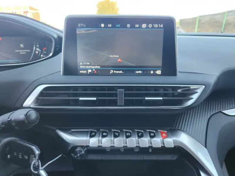 Peugeot 3008 2018. godište - Slika 20
