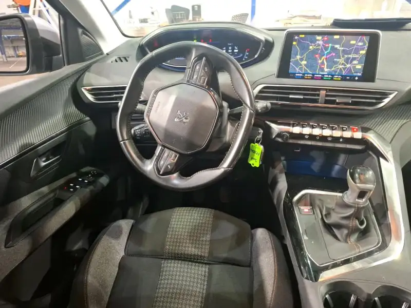 Peugeot 3008 2020. godište - Slika 2