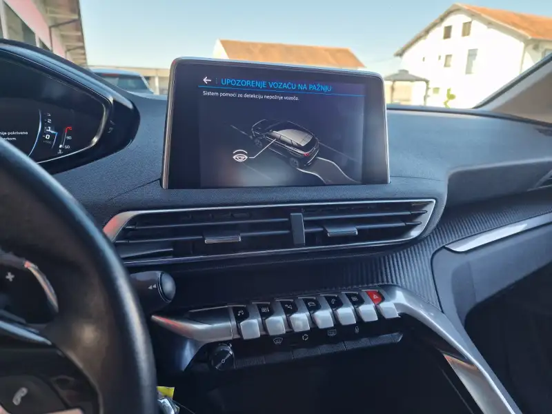 Peugeot 3008 Dizel 2020. godište - Slika 23