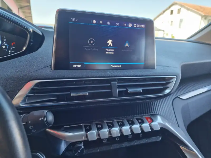 Peugeot 3008 Dizel 2020. godište - Slika 24
