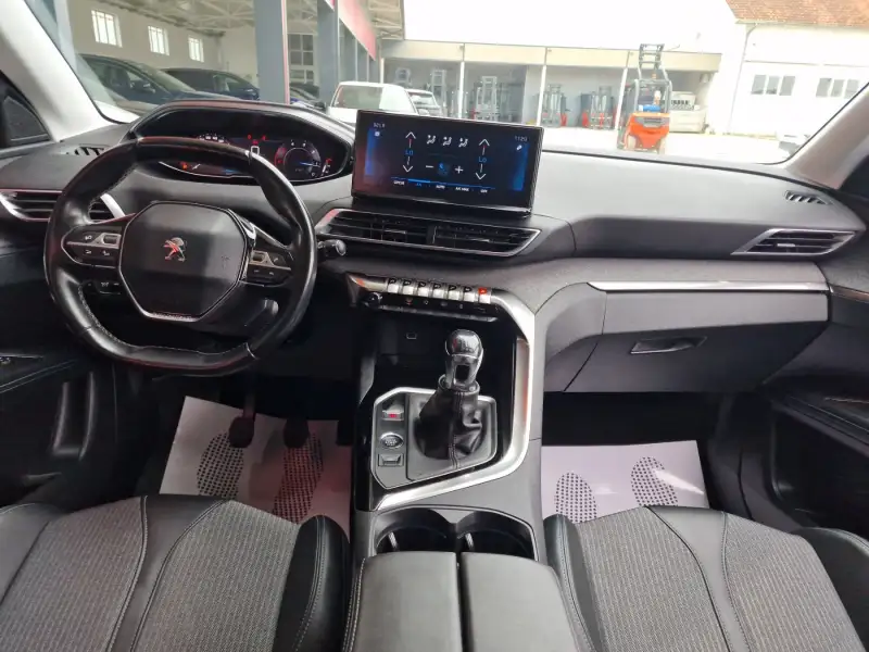 Peugeot 3008 ALLURE Dizel 2021. godište - Slika 13