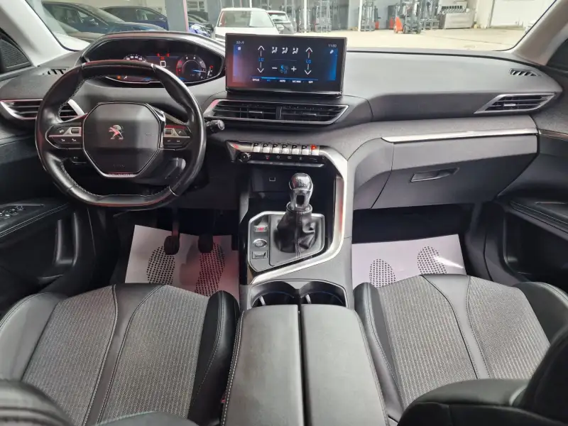 Peugeot 3008 ALLURE Dizel 2021. godište - Slika 14