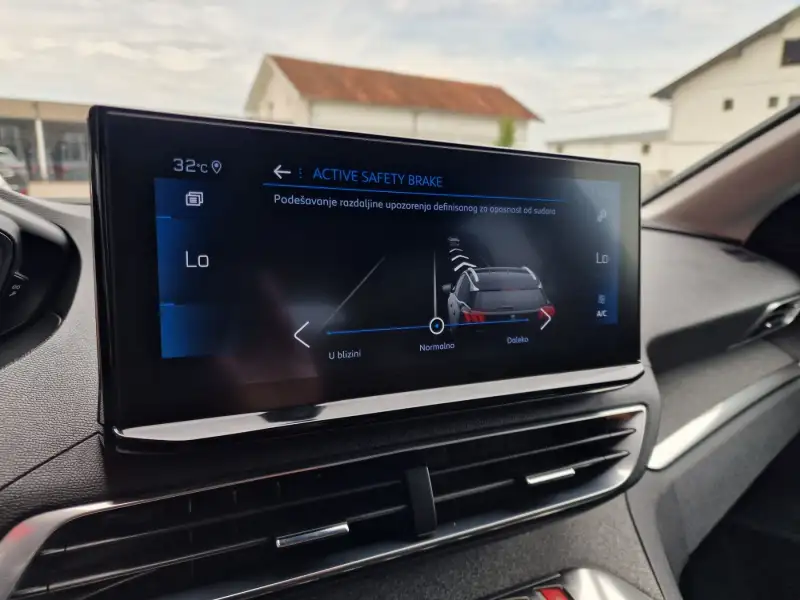 Peugeot 3008 ALLURE Dizel 2021. godište - Slika 25