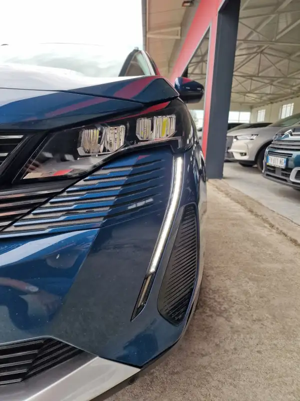 Peugeot 3008 ALLURE Dizel 2021. godište - Slika 31