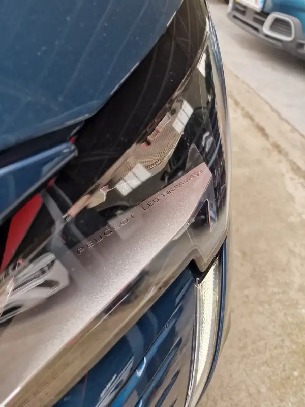 Peugeot 3008 ALLURE Dizel 2021. godište - Slika 32