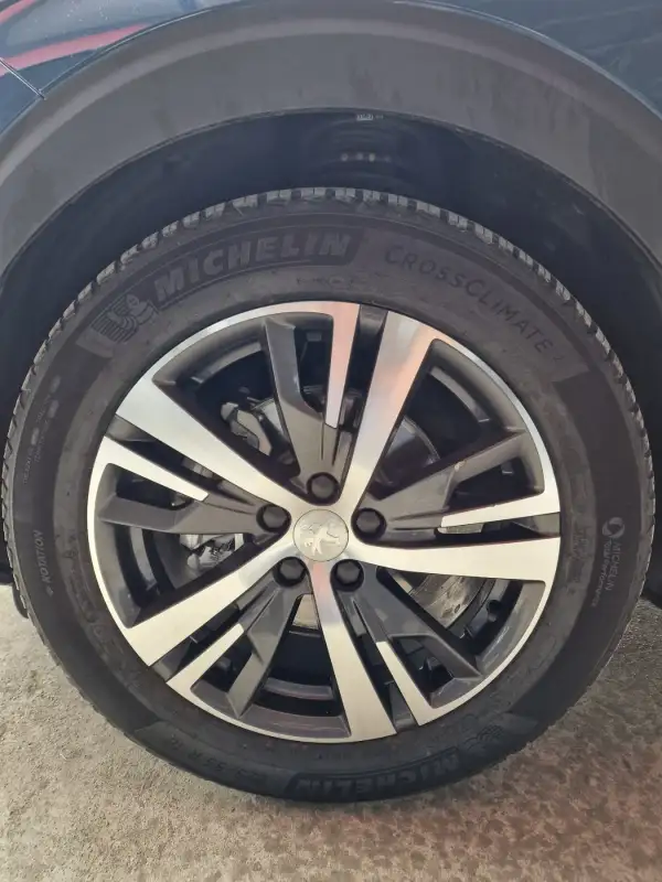Peugeot 3008 ALLURE Dizel 2021. godište - Slika 33