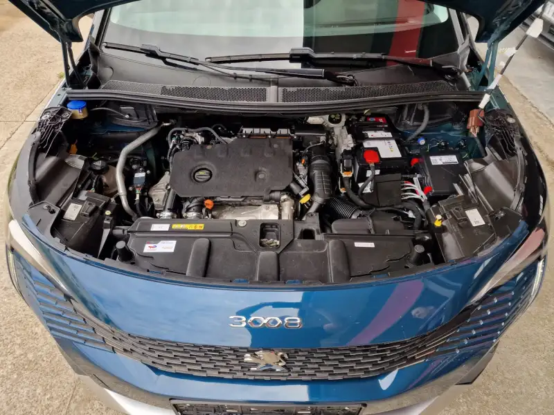 Peugeot 3008 ALLURE Dizel 2021. godište - Slika 37