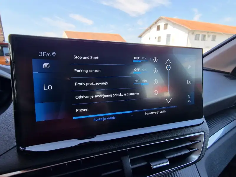 Peugeot 3008 Dizel 2022. godište - Slika 20