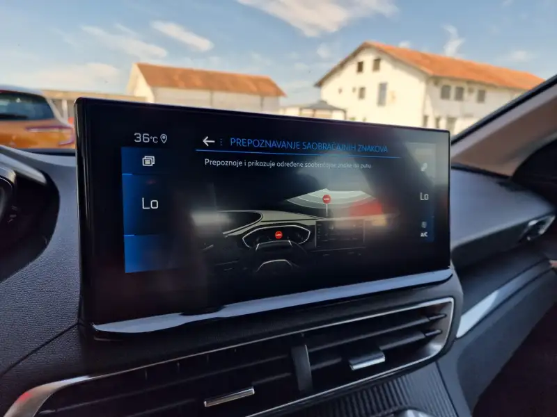 Peugeot 3008 Dizel 2022. godište - Slika 24