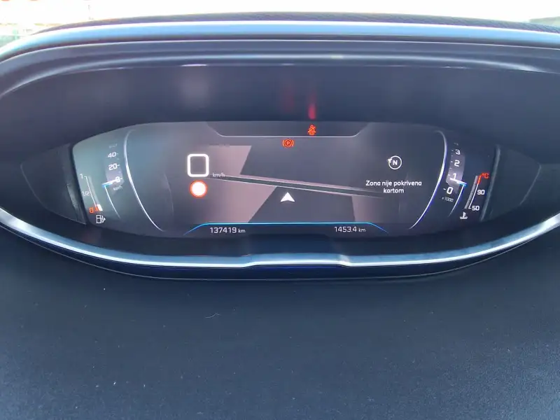 Peugeot 3008 2022. godište - Slika 12