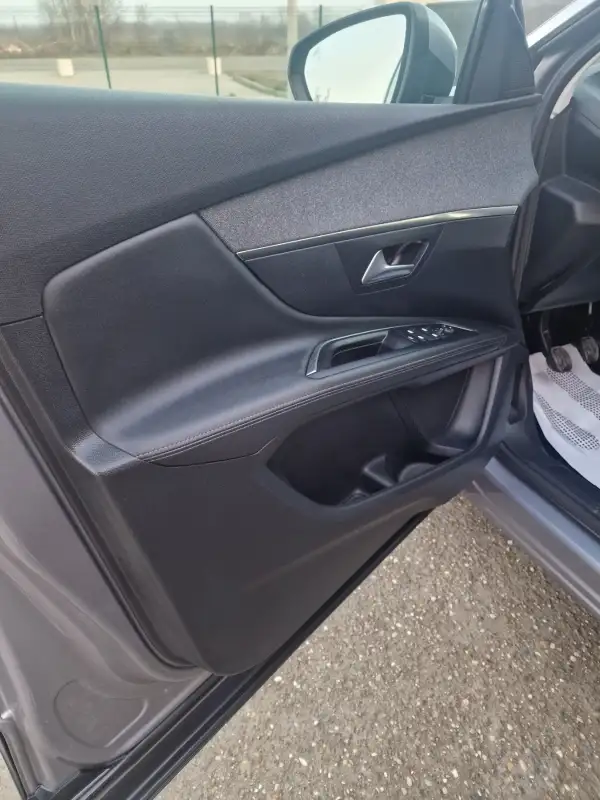 Peugeot 3008 ALLURE 2019. godište - Slika 10