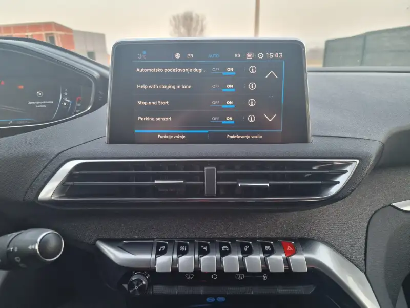 Peugeot 3008 ALLURE 2019. godište - Slika 21