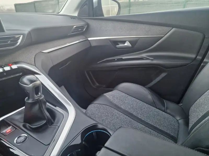 Peugeot 3008 ALLURE 2019. godište - Slika 33