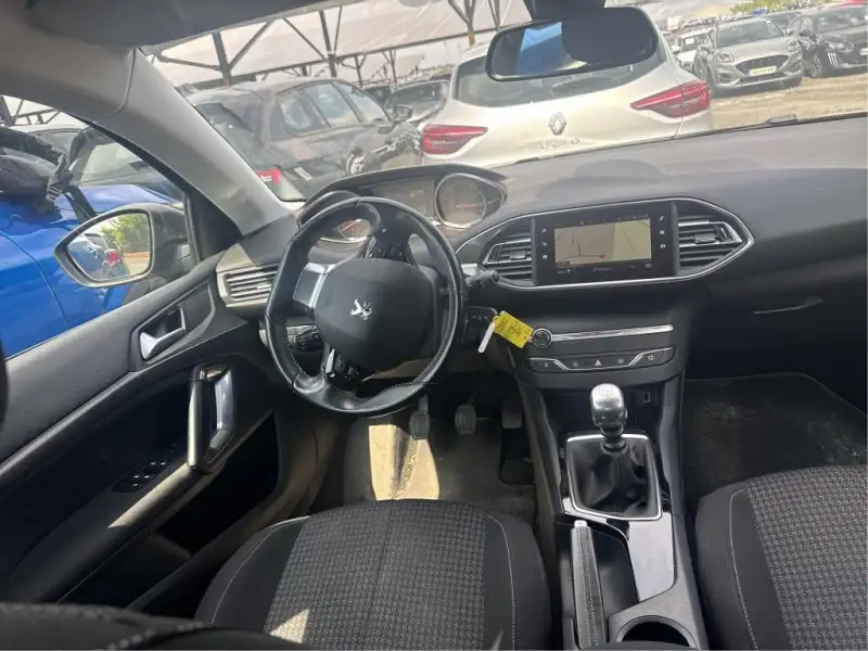 Peugeot 308 Benzin 2018. godište - Slika 2