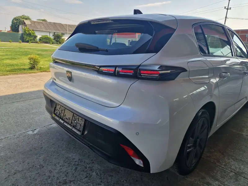 Peugeot 308 2022. godište - Slika 22