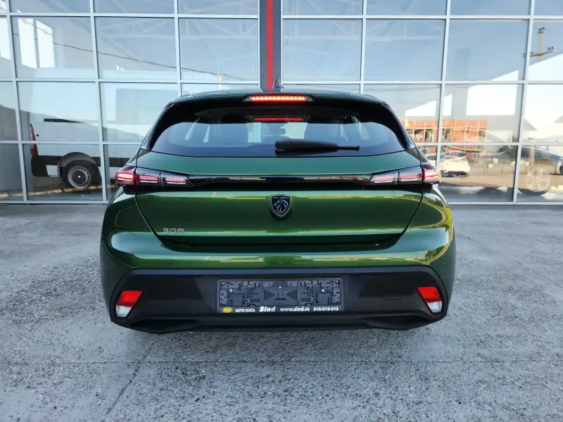 Peugeot 308 Benzin 2022. godište - Slika 6