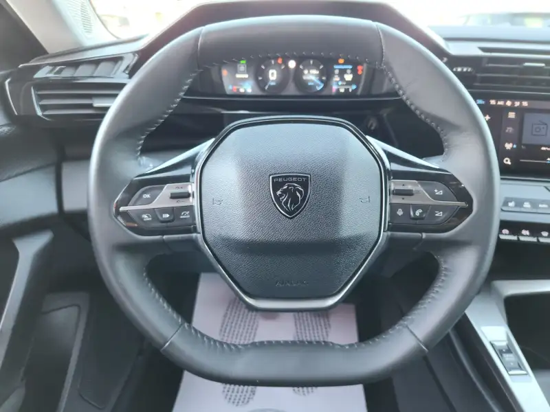 Peugeot 308 Benzin 2022. godište - Slika 16