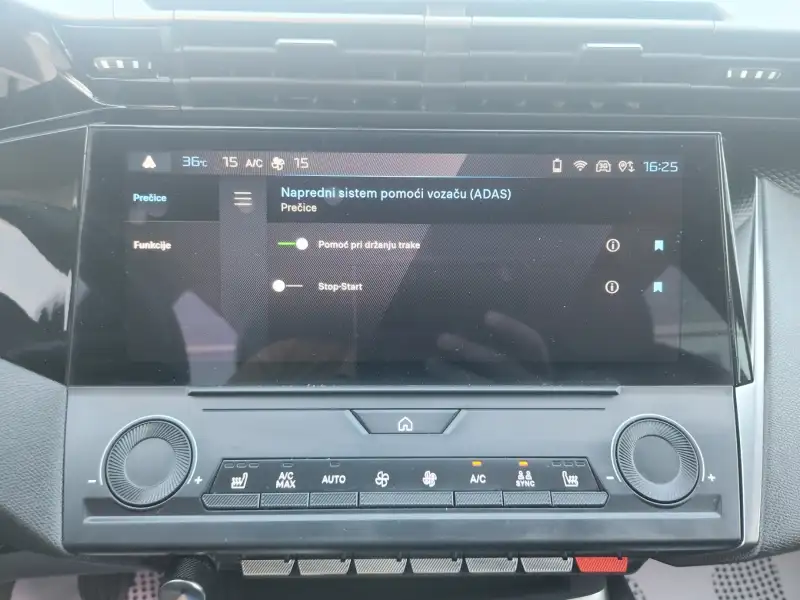 Peugeot 308 Benzin 2022. godište - Slika 23