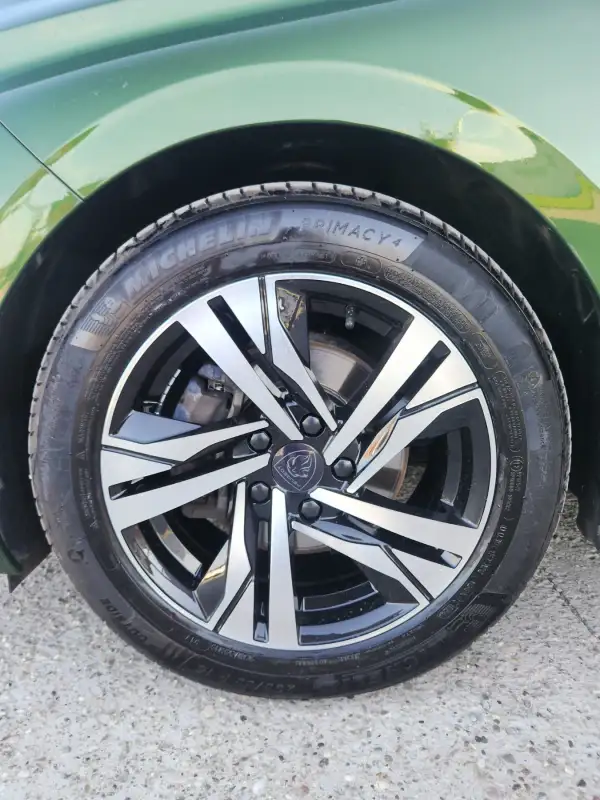 Peugeot 308 Benzin 2022. godište - Slika 36